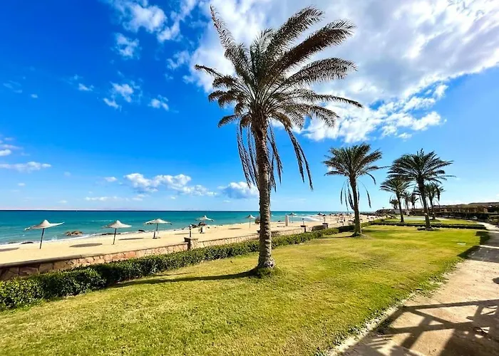 Tatil Evi Breathtaking Luxury & Spacious Family 2-bed 1st Row Seaview At Stella Seaview Sokhna - Families Only